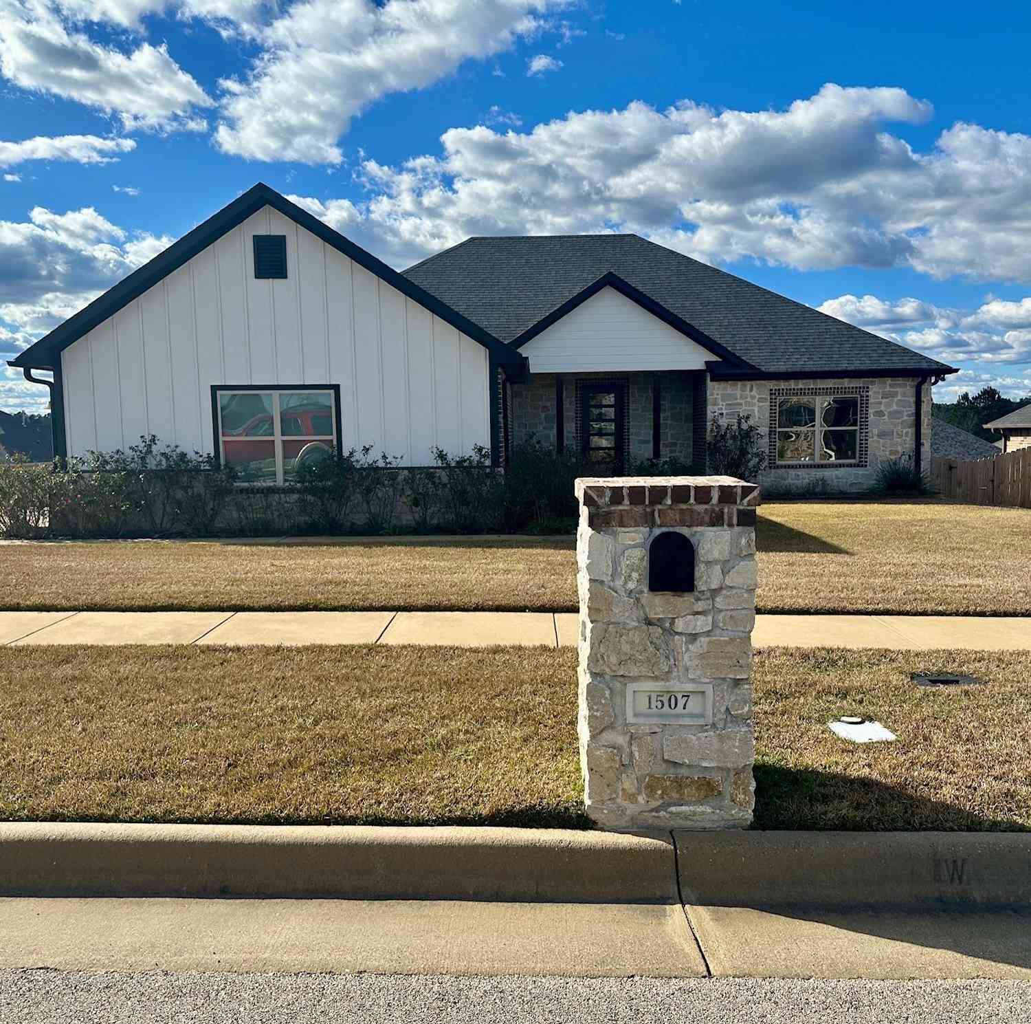 Homes For Sale - 1507 Nate Cir<br/> Bullard, TX 75757