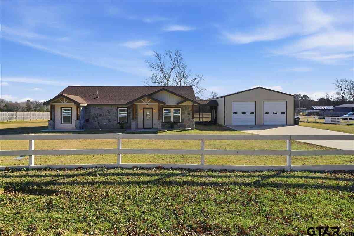 Homes For Sale - 999 County Road 2950<br/> Alba, TX 75410