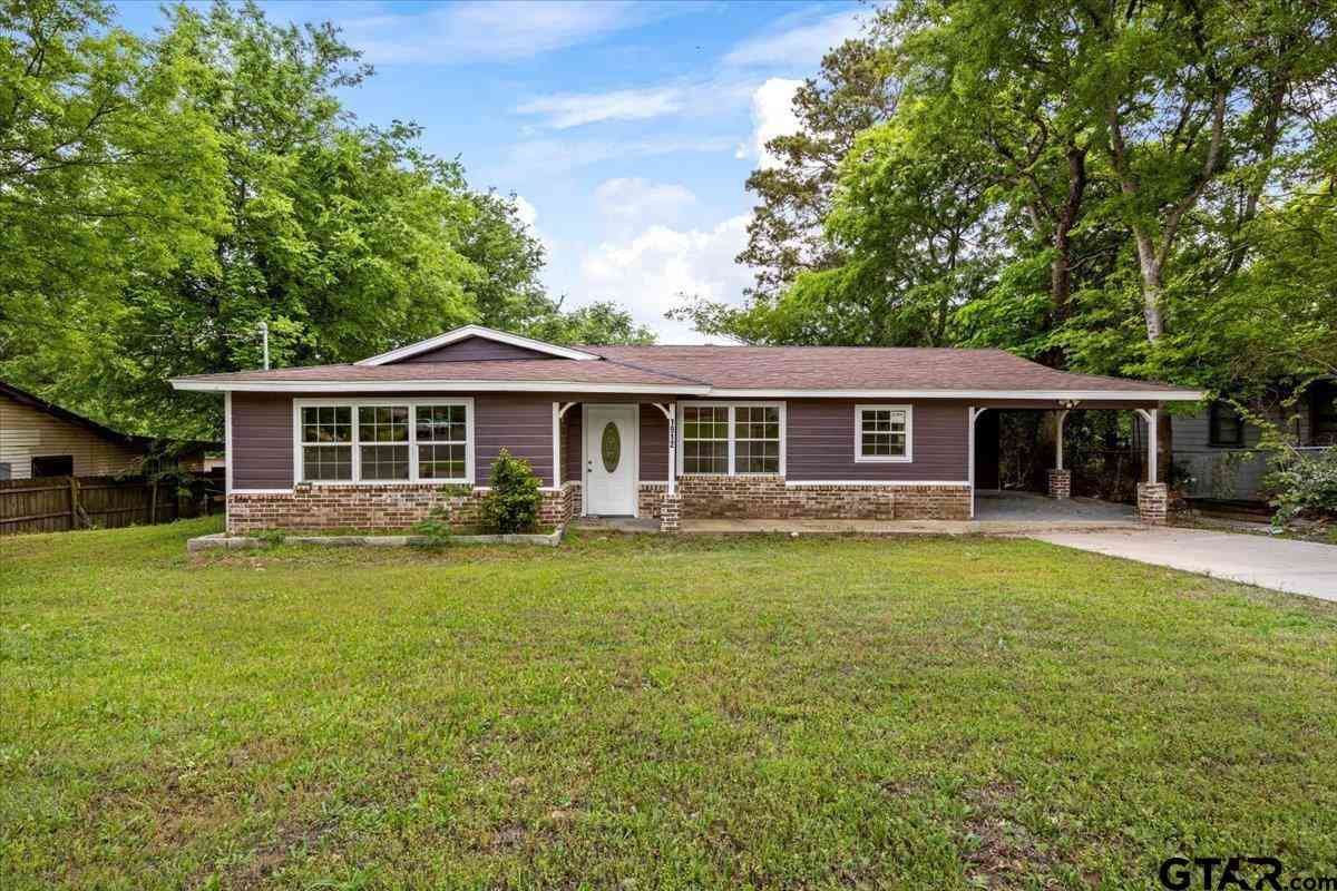Homes For Sale - 1912 W Oakwood<br/> Tyler, TX 75702