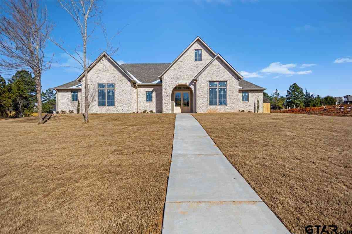 Homes For Sale - 302 Heath Circle<br/> Bullard, TX 75757