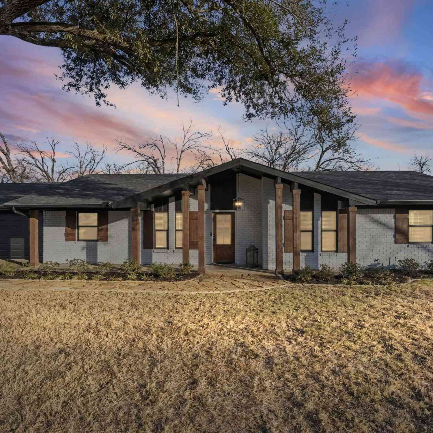 Homes For Sale - 333 Highland Drive<br/> Sulphur Springs, TX 75482
