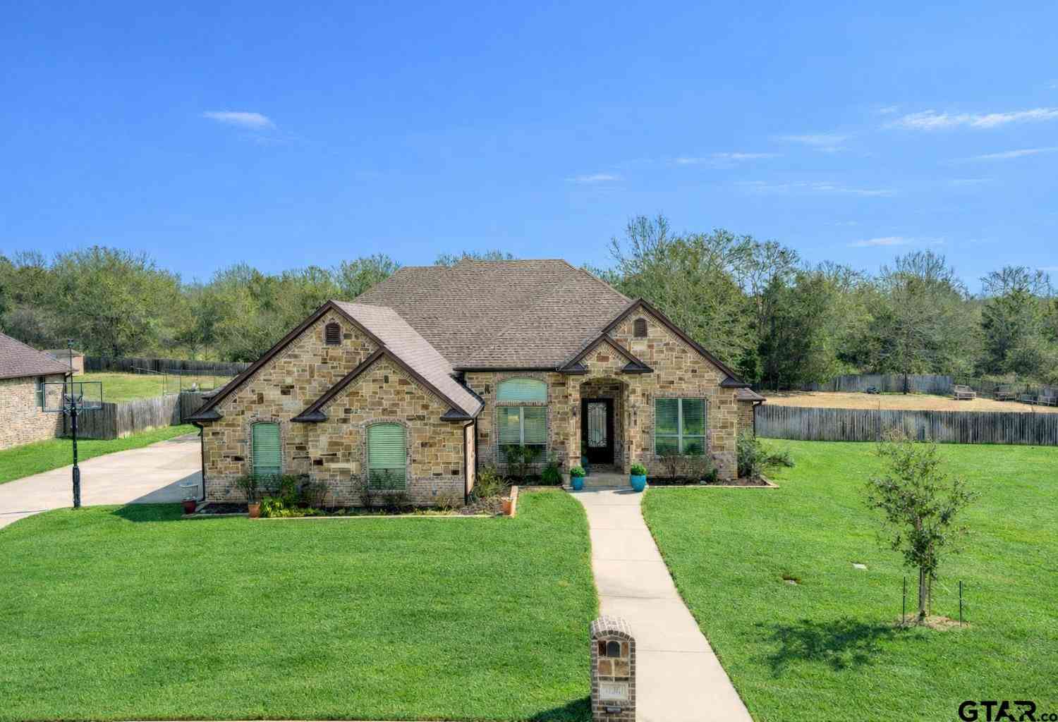Homes For Sale - 21383 Boone Dr.<br/> Bullard, TX 75757