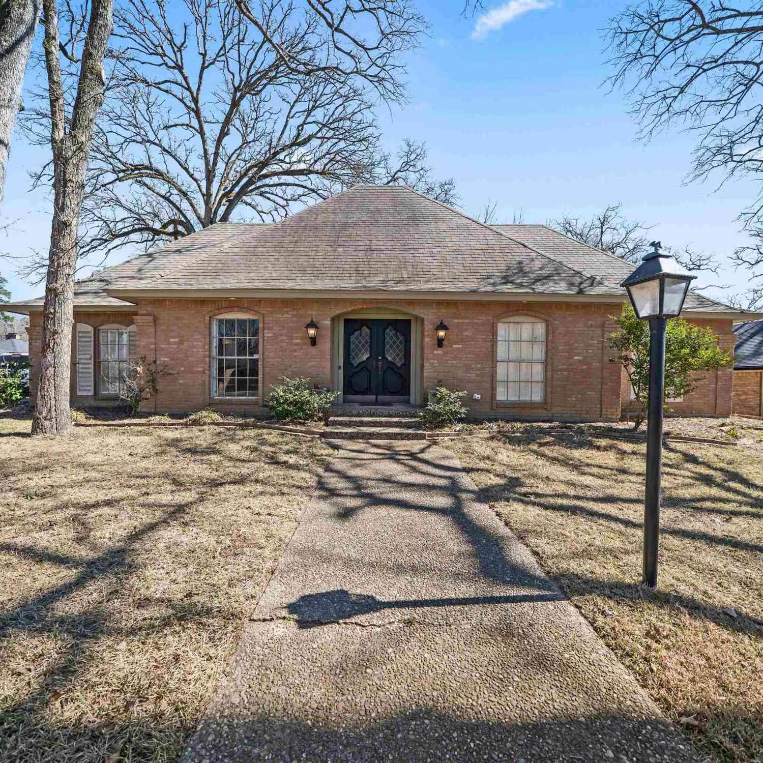 Homes For Sale - 4728 Downing<br/> Tyler, TX 75703