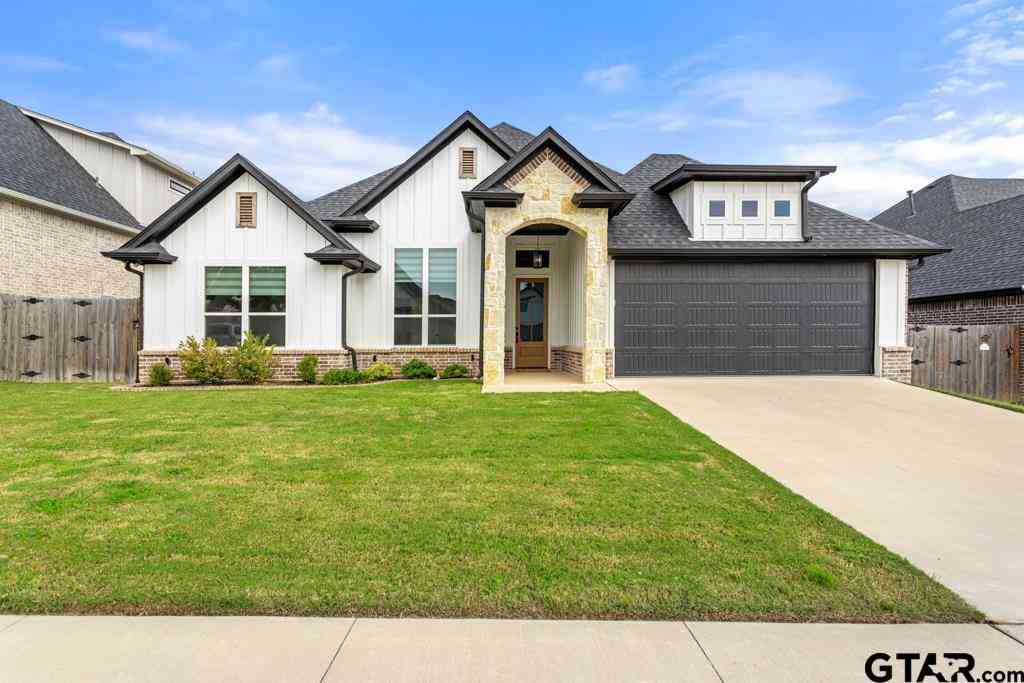 Homes For Sale - 4151 Palo Pinto Creek Circle<br/> Tyler, TX 75703