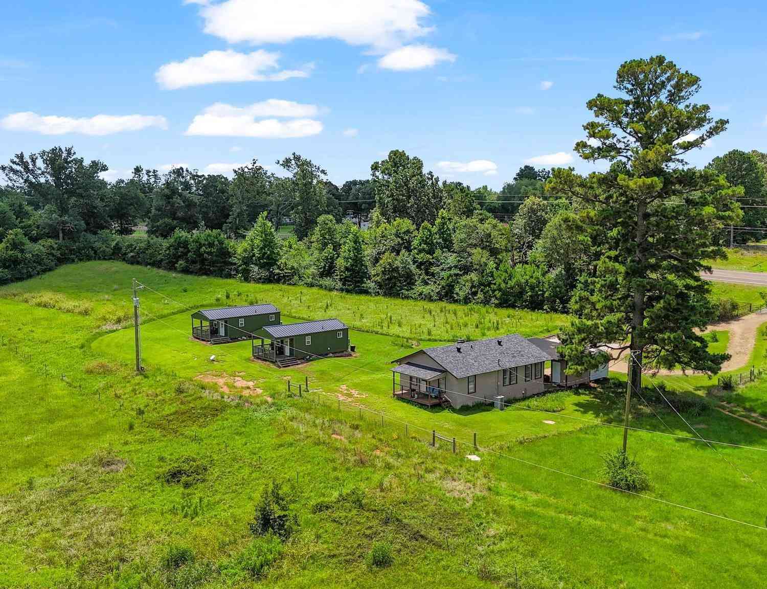 Homes For Sale - 10864 Sh 64 W<br/> Overton, TX 75684