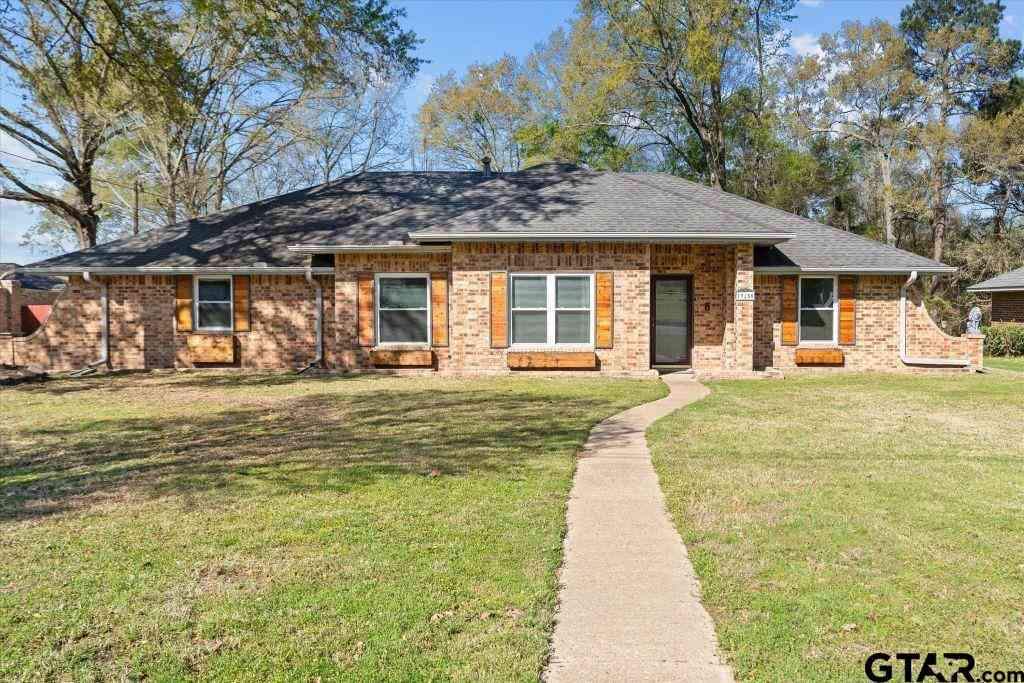 Homes For Sale - 19250 Pinedale Cir<br/> Flint, TX 75762