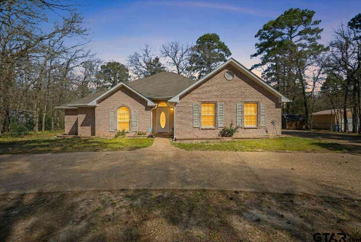Homes For Sale - 336 County Road 3542<br/> Hawkins, TX 75765