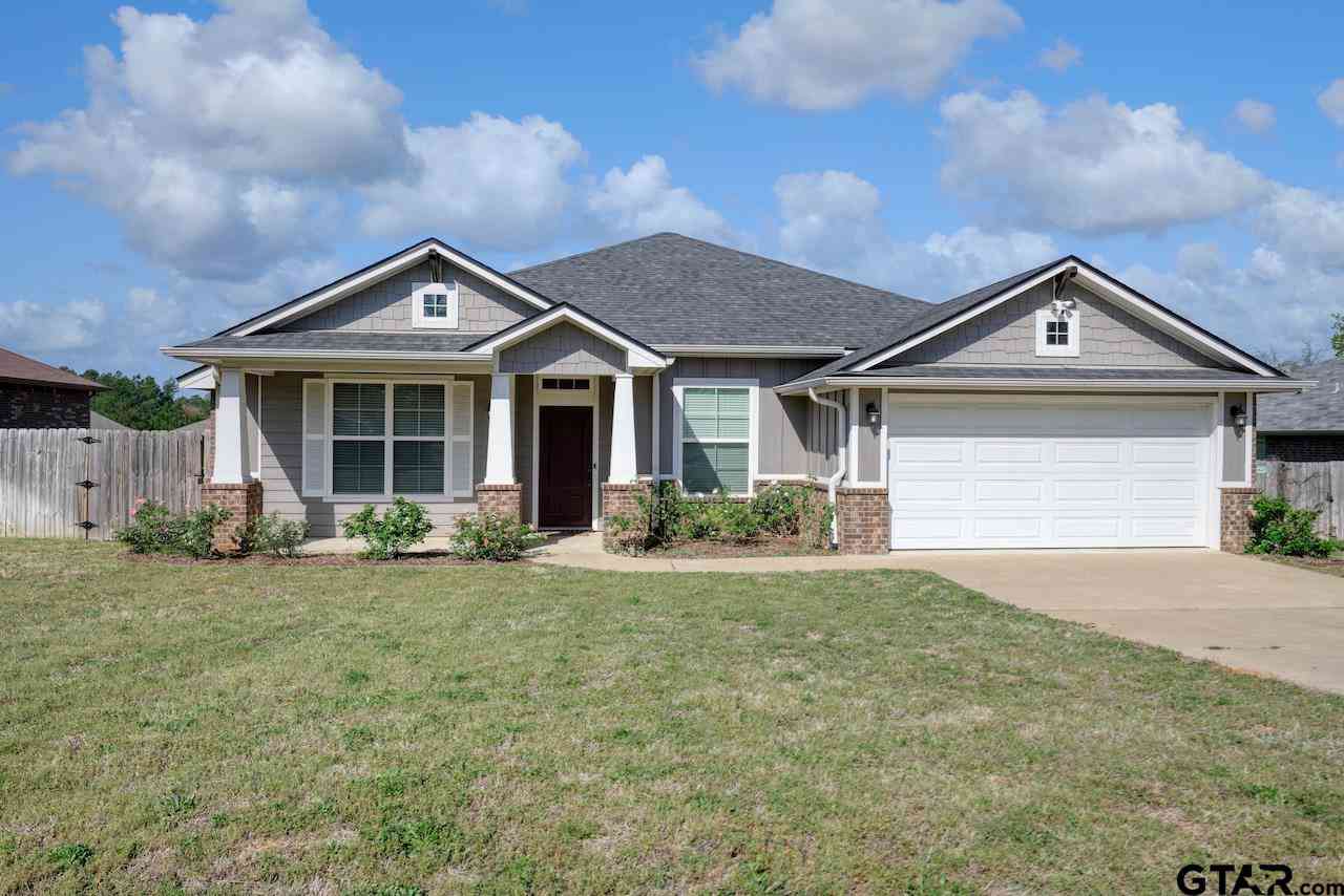 Homes For Sale - 500 Asher Lane<br/> Lindale, TX 75771