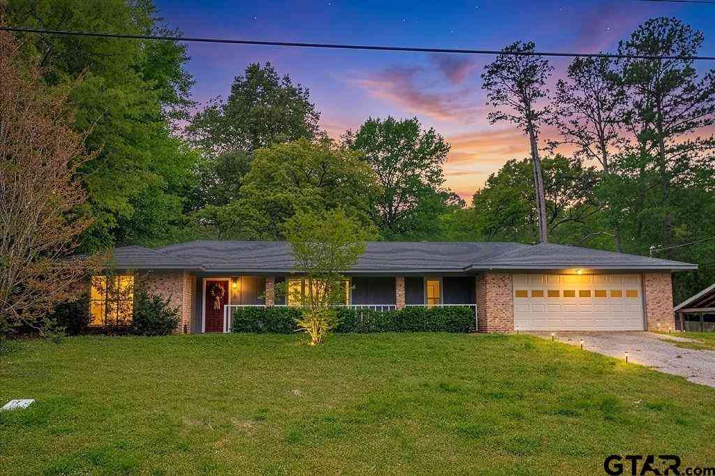 Homes For Sale - 216 Treetop Lane<br/> Hideaway, TX 75771