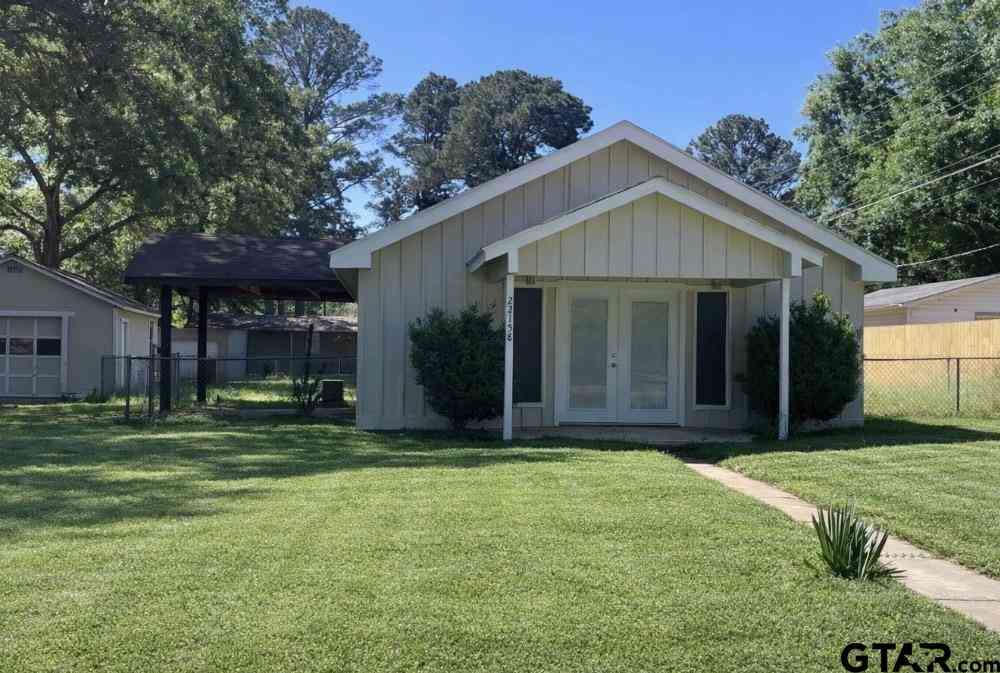 Homes For Sale - 22158 Big Oak Drive<br/> Flint, TX 75762