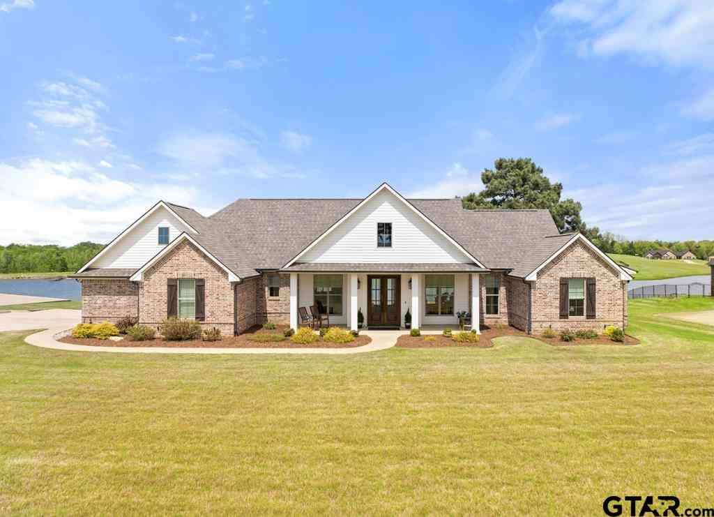 Homes For Sale - 23630 Champion Dr.<br/> Lindale, TX 75771