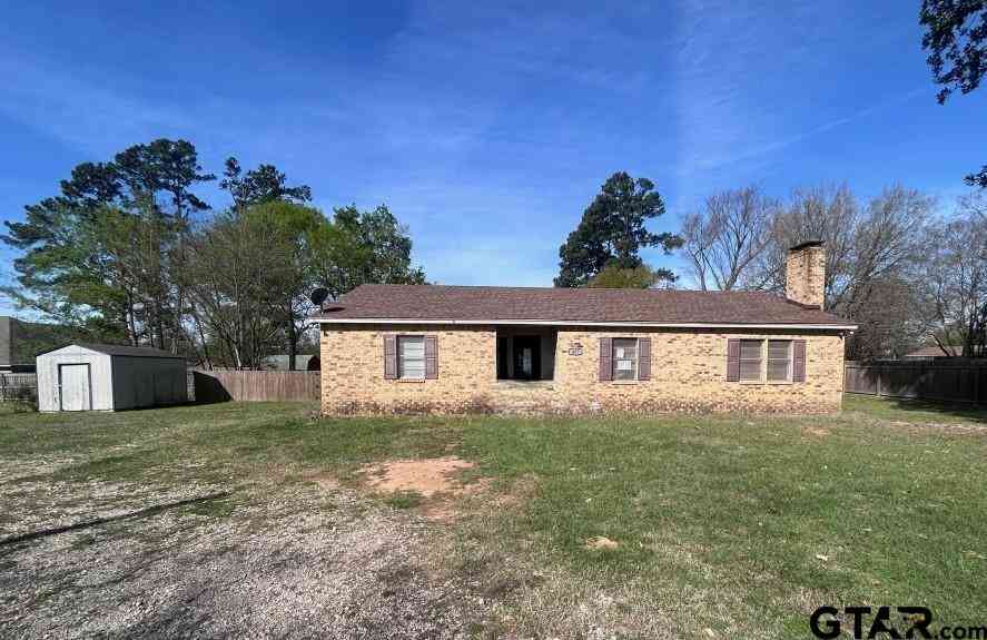 Homes For Sale - 407 Baker<br/> Lindale, TX 75771