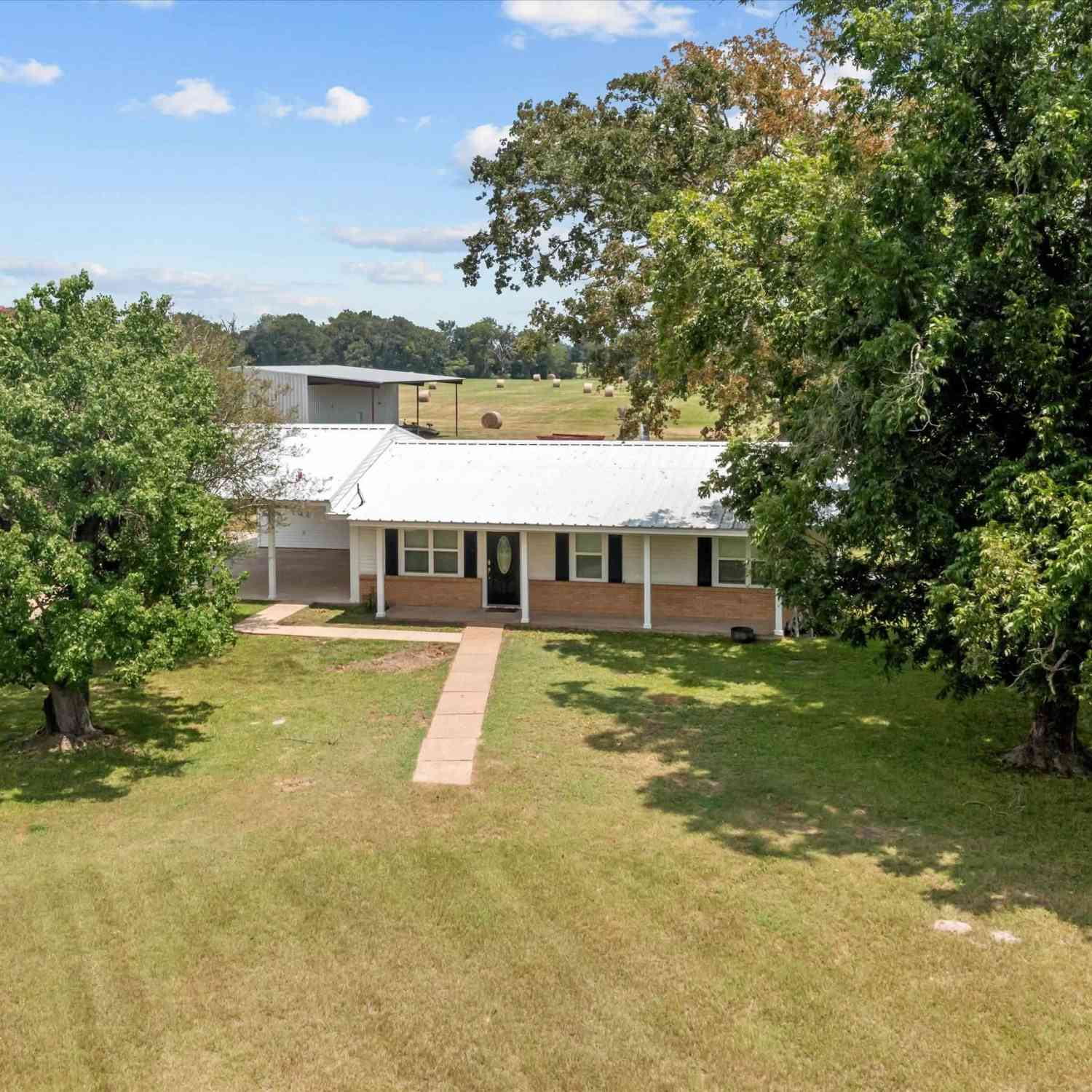 Homes For Sale - 8279 S State Highway 19<br/> Lovelady, TX 75851