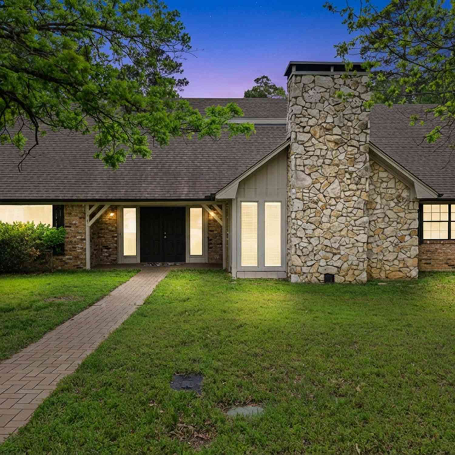 Homes For Sale - 1810 Azalea Street<br/> Gilmer, TX 75644