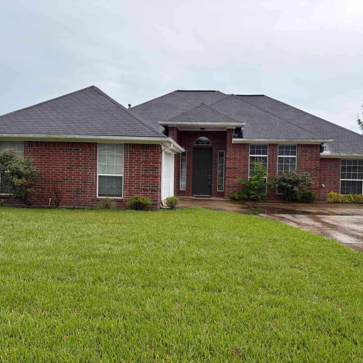 Homes For Sale - 2073 Yasmeen Cir<br/> Flint, TX 75762