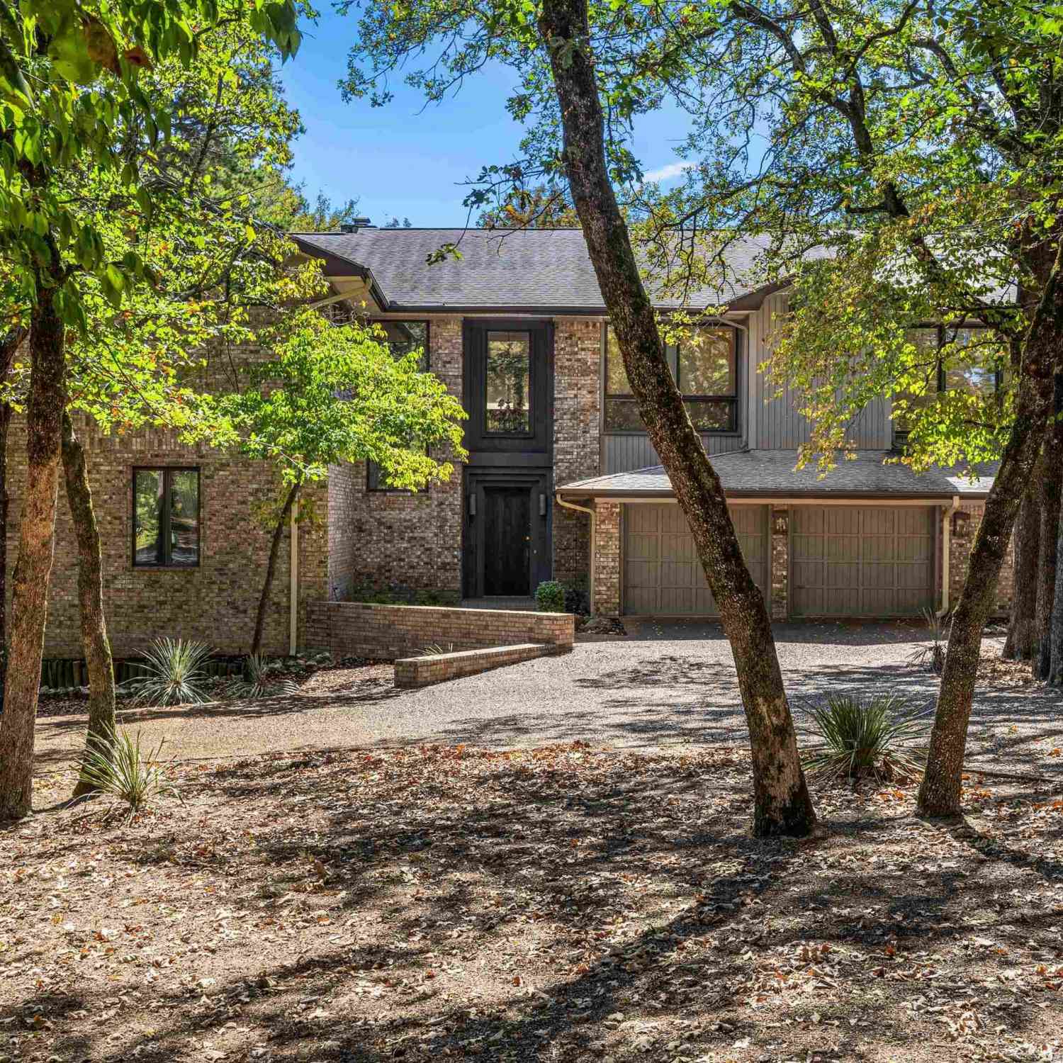Homes For Sale - 196 N Peaceful Woods Trail<br/> Holly Lake Ranch, TX 75765