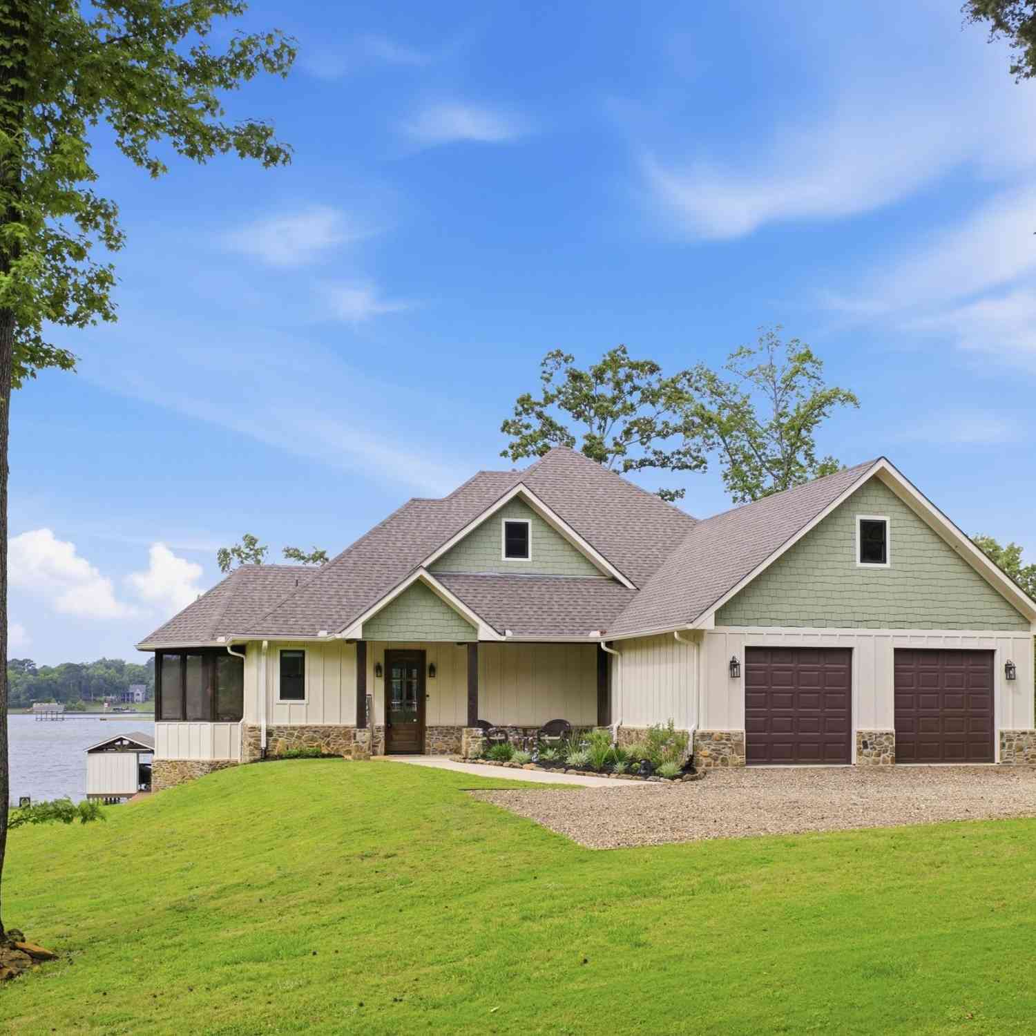 Homes For Sale - 563 Caddo Trl<br/> Scroggins, TX 75480