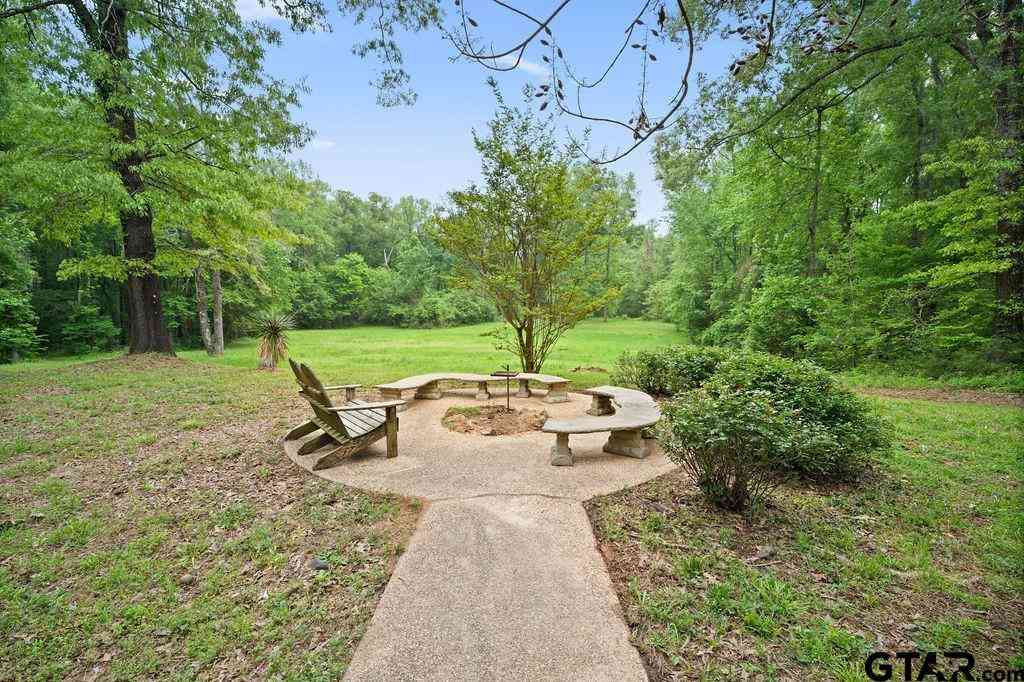 Homes For Sale - 412 Vz County Road 4505<br/> Ben Wheeler, TX 75754