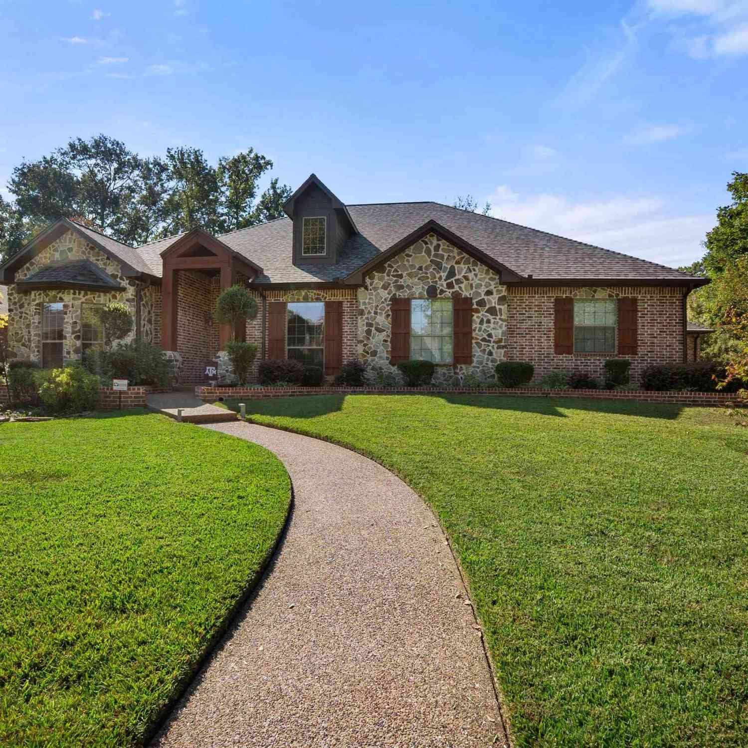 Homes For Sale - 614 Tryon Ct<br/> Tyler, TX 75703