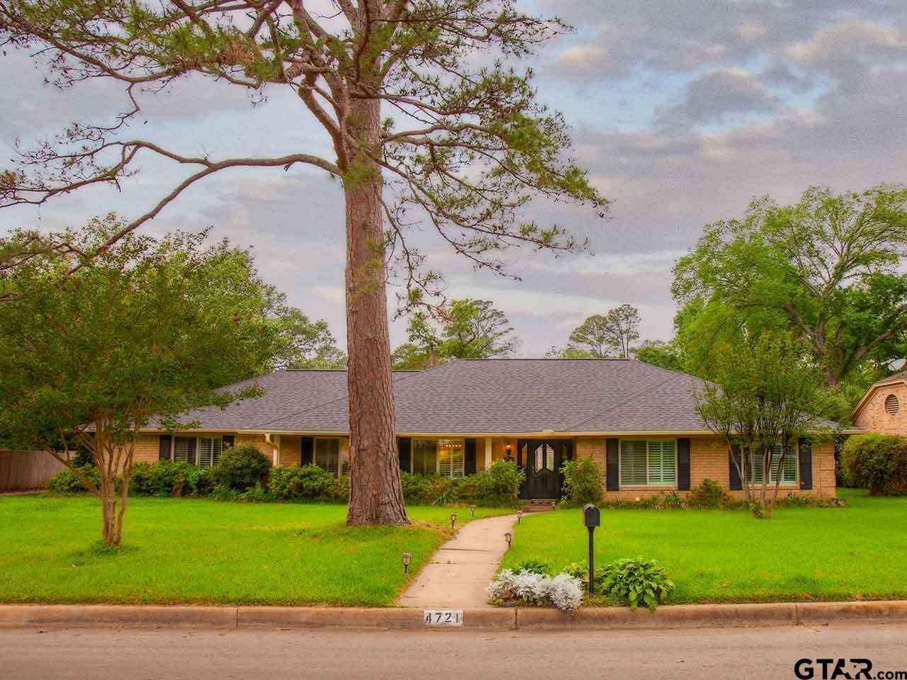 Homes For Sale - 4721 Kidd Drive<br/> Tyler, TX 75703