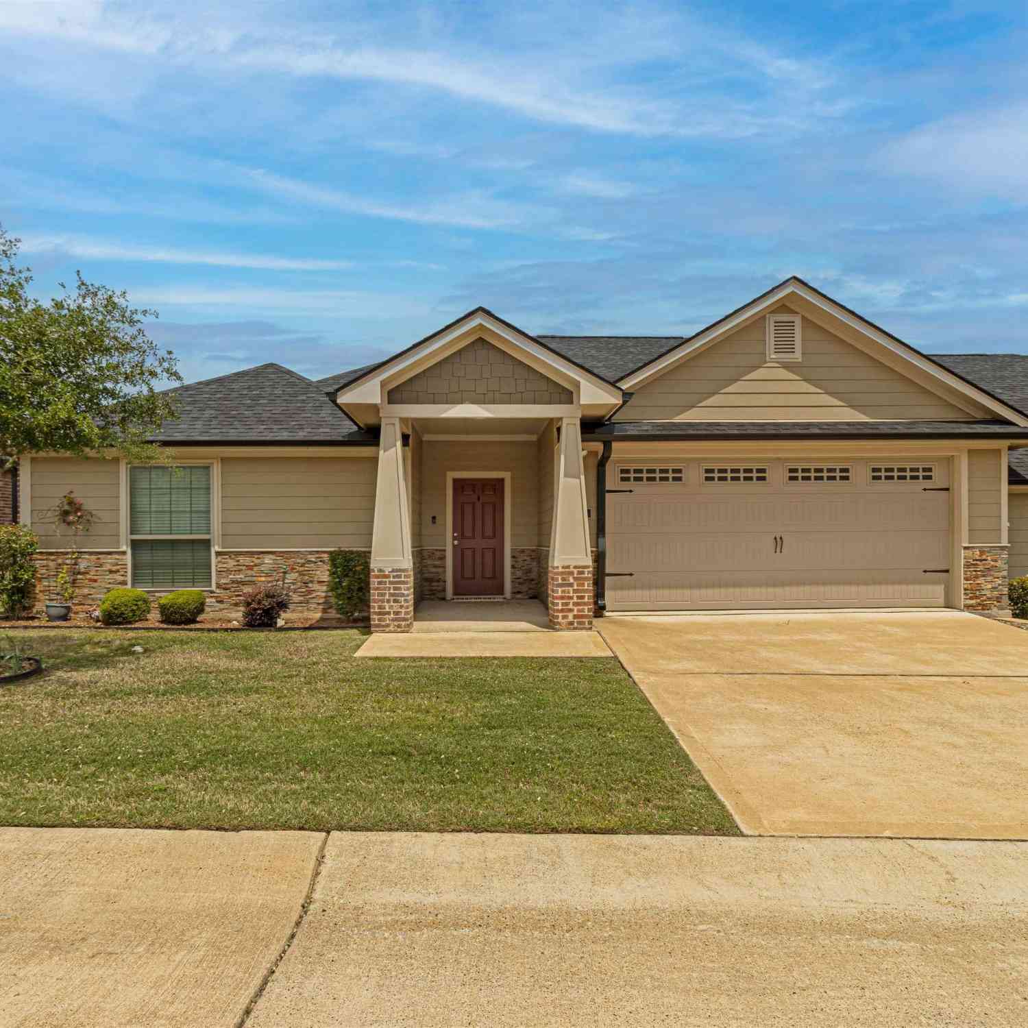 Homes For Sale - 815 E Grande Blvd T-101<br/> Tyler, TX 75703