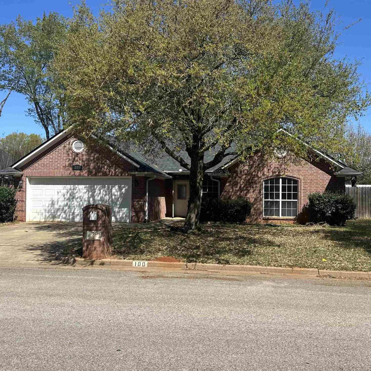Homes For Sale - 100 Leamington Spa<br/> Whitehouse, TX 75791