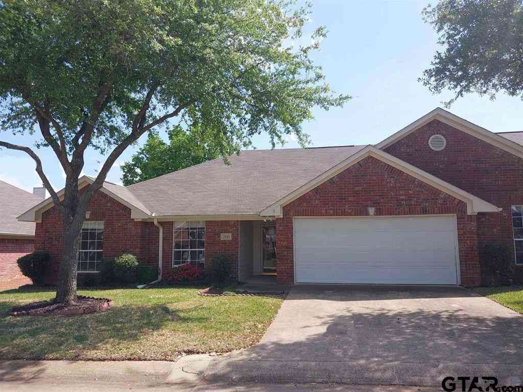 Condo For Sale - 5401 #2101 Hollytree Drive<br/> Tyler, TX 75703