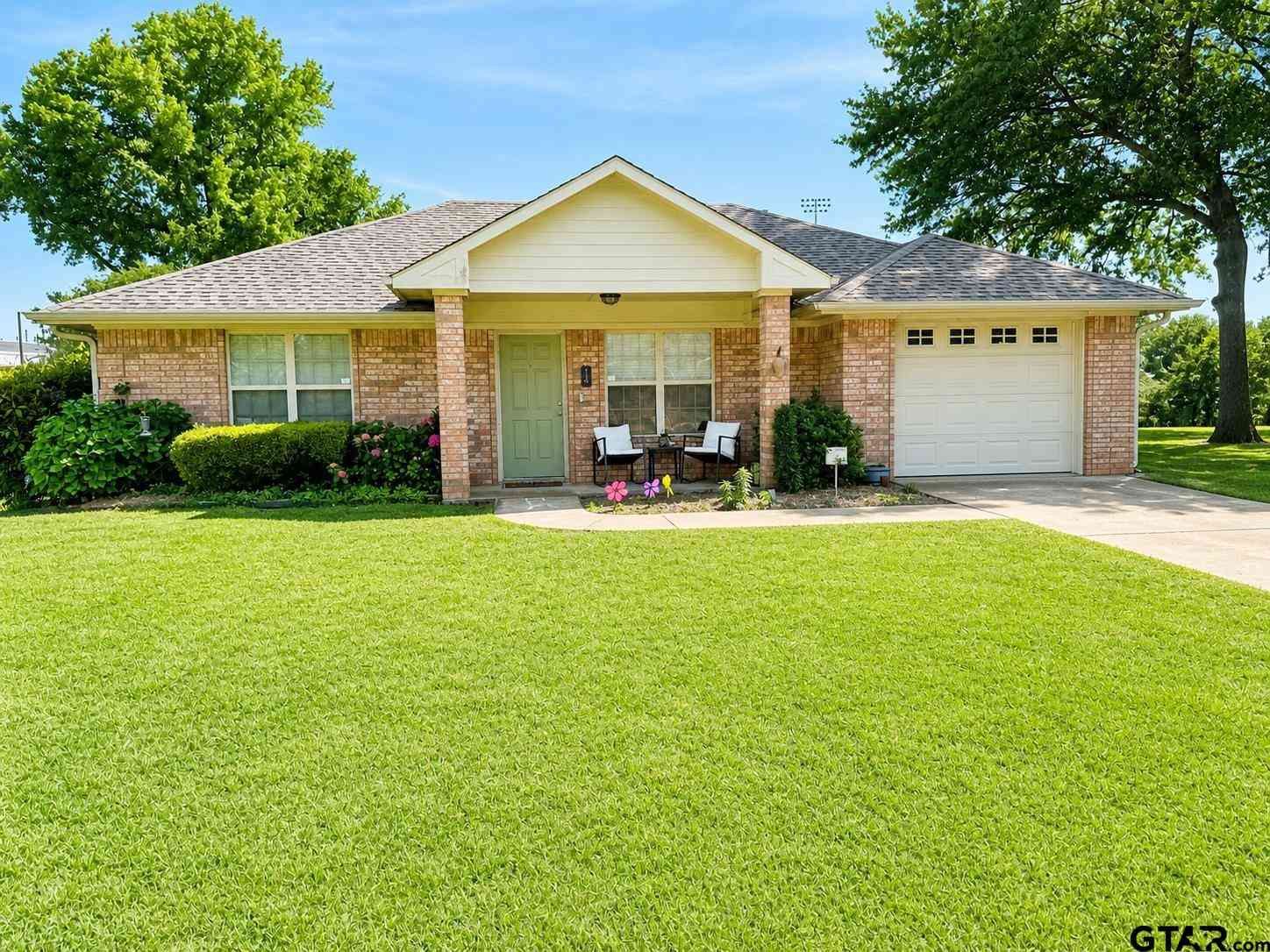 Homes For Sale - 114 Westpark<br/> Pittsburg, TX 75686