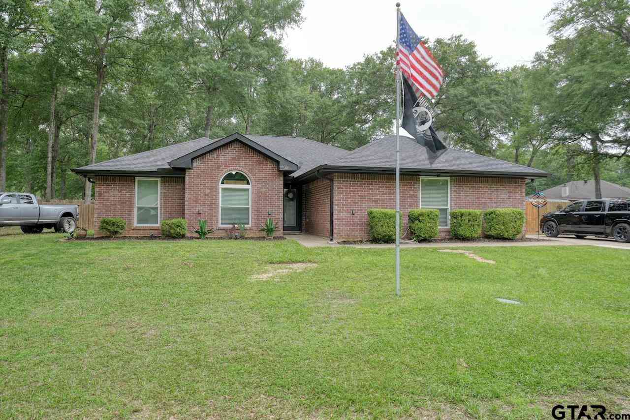 Homes For Sale - 15540 Brittain Ct<br/> Lindale, TX 75771