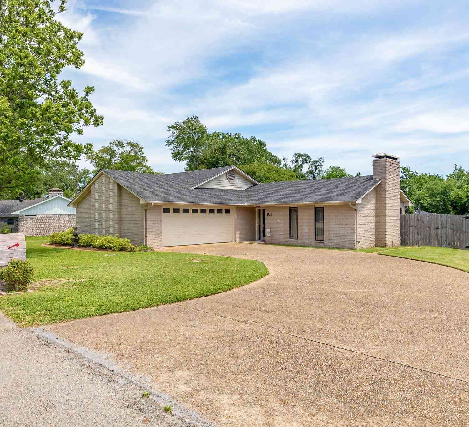 Homes For Sale - 101 Bal Harbor<br/> Bullard, TX 75757
