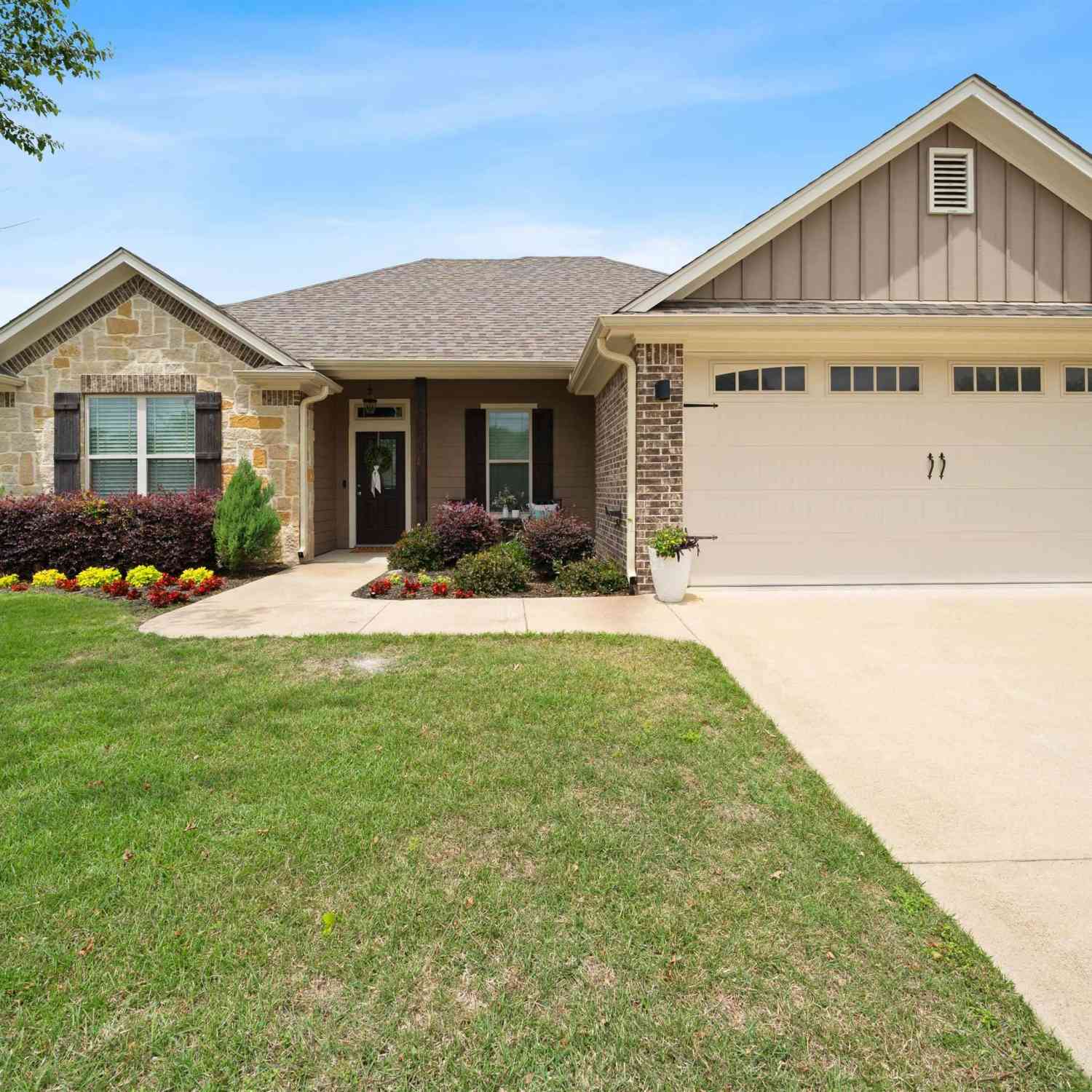 Homes For Sale - 6062 Havens Trl<br/> Tyler, TX 75707