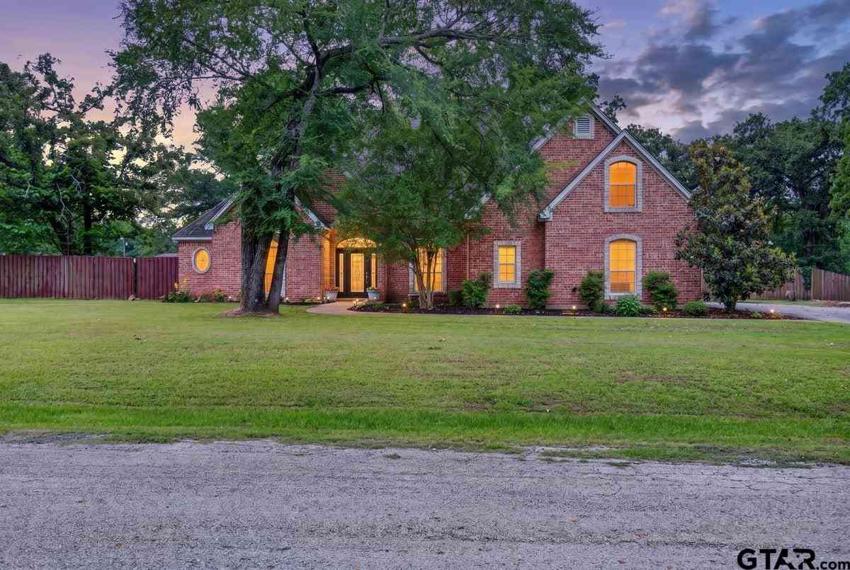 Homes For Sale - 111 Fcr 1260<br/> Fairfield, TX 75840