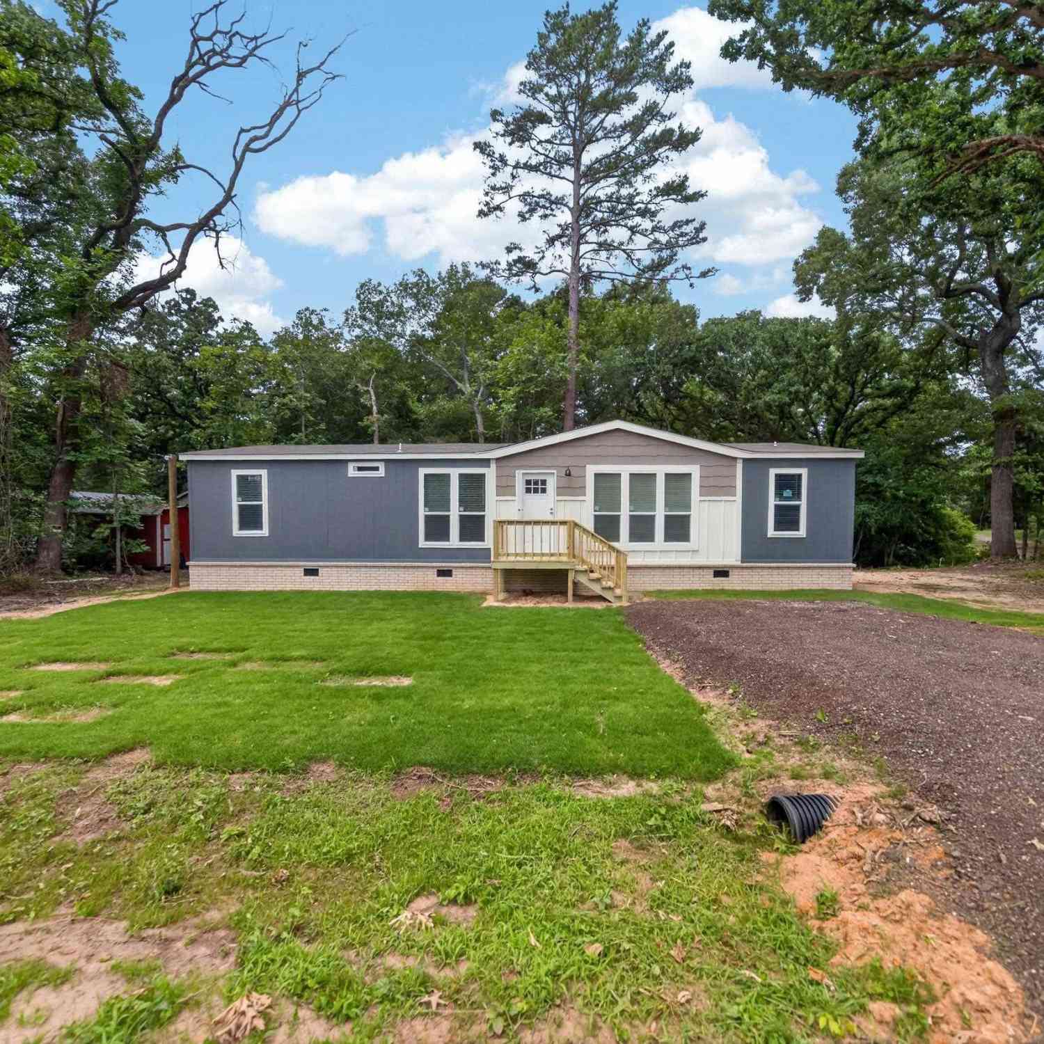 Mobile Home For Sale - 323 Neches Drive<br/> Cherokee County, Bullard, TX 75757