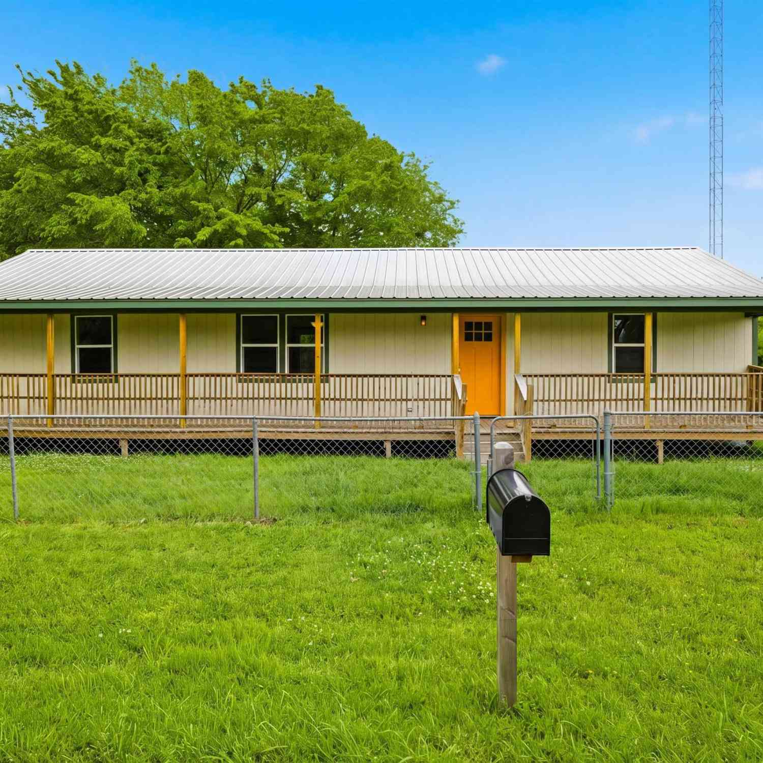 Homes For Sale - 901 SW 10th Street<br/> Cooper, TX 75432