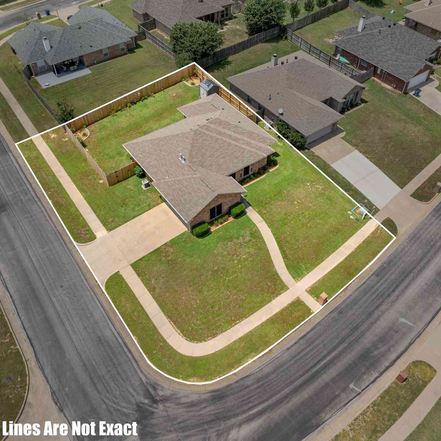 Homes For Sale - 19078 Gaines Way Drive<br/> Flint, TX 75762
