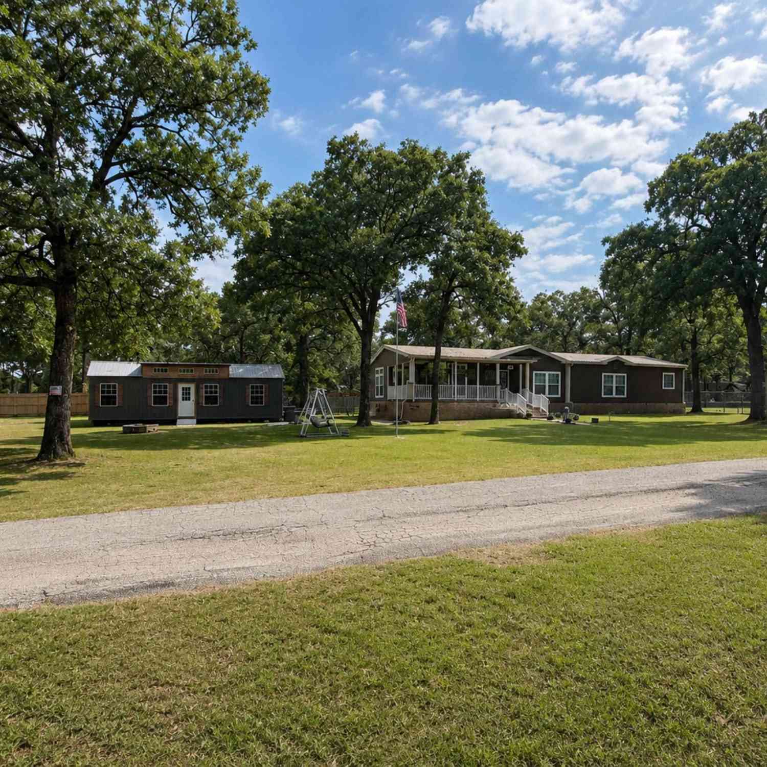 Mobile Home For Sale - 15746 Casa Verde<br/> Malakoff, TX 75148