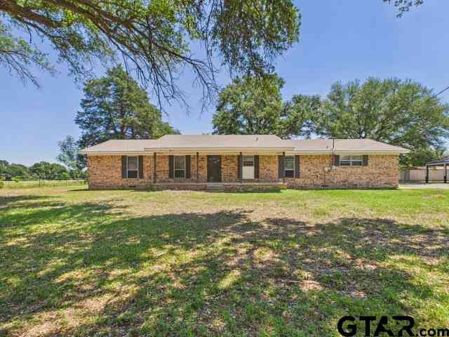 Homes For Sale - 8677 State Hwy 19 S<br/> Athens, TX 75751