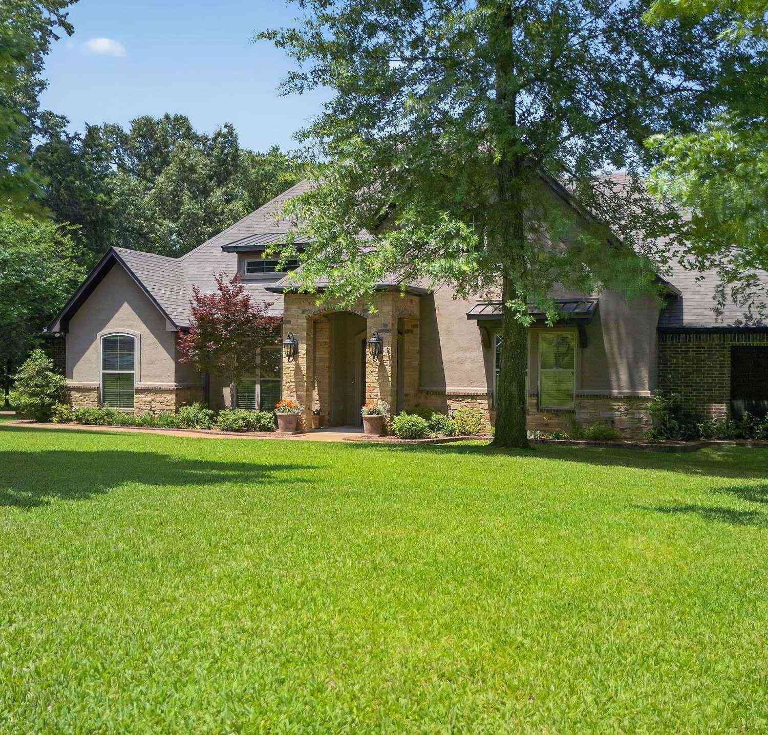 Homes For Sale - 268 Oak Grove Way<br/> Bullard, TX 75757
