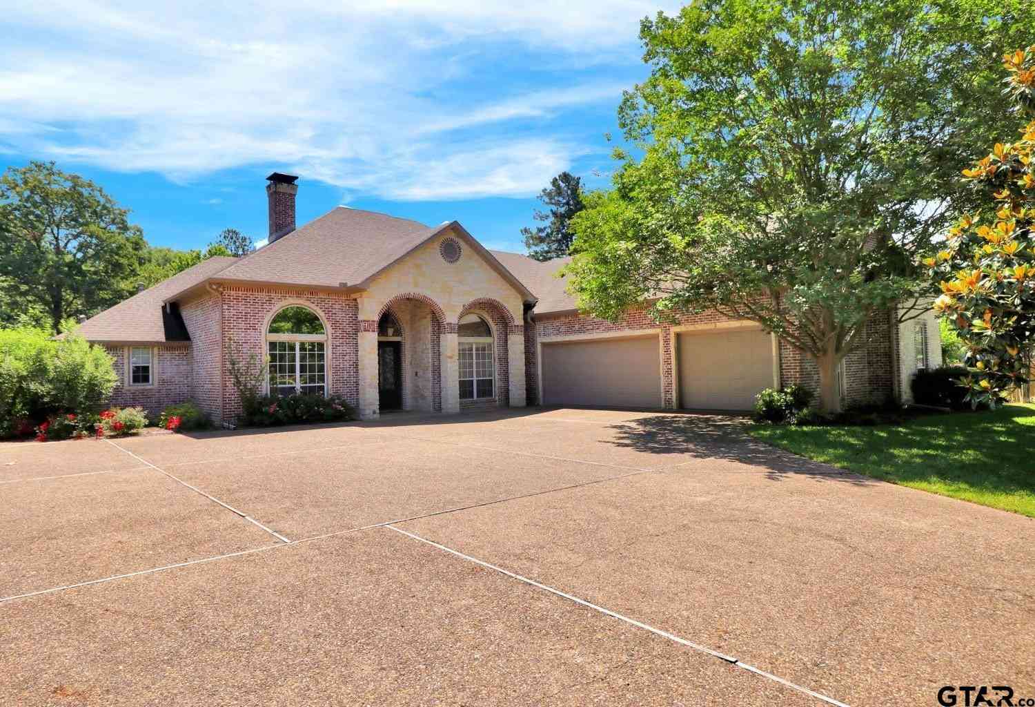 Homes For Sale - 18155 Oak Forest<br/> Flint, TX 75762