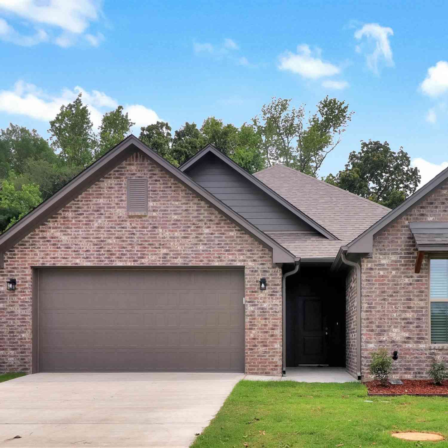Homes For Sale - 3057 Guinn Farms Rd<br/> Tyler, TX 75707