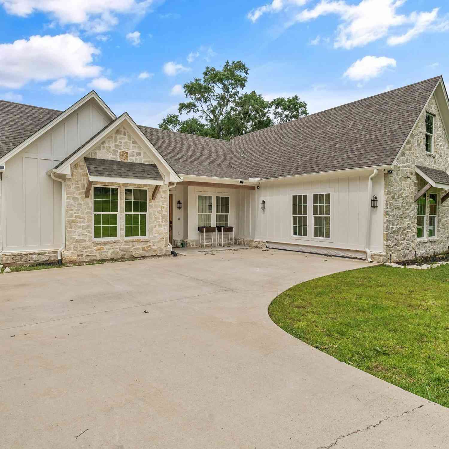 Homes For Sale - 16837 Wilson<br/> Tyler, TX 75707