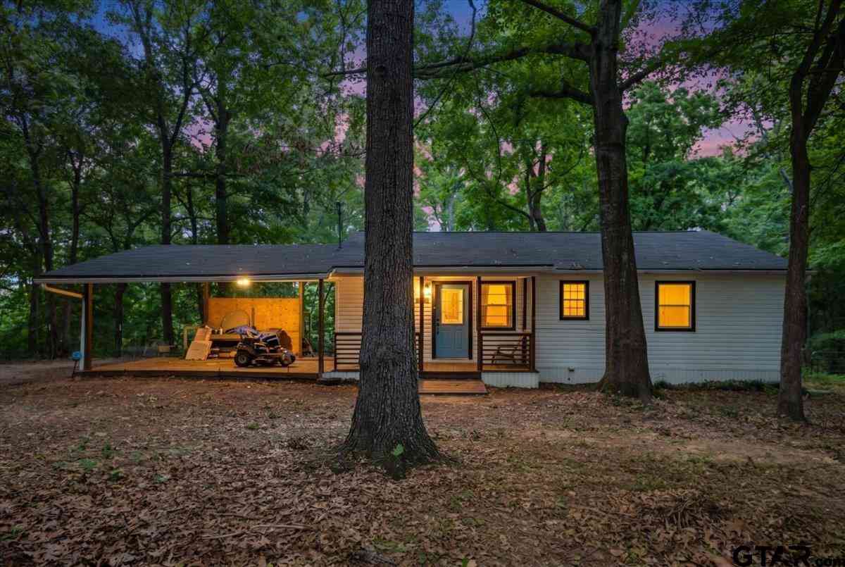Homes For Sale - 18544 County Road 2106<br/> Smith County, Arp, TX 75750