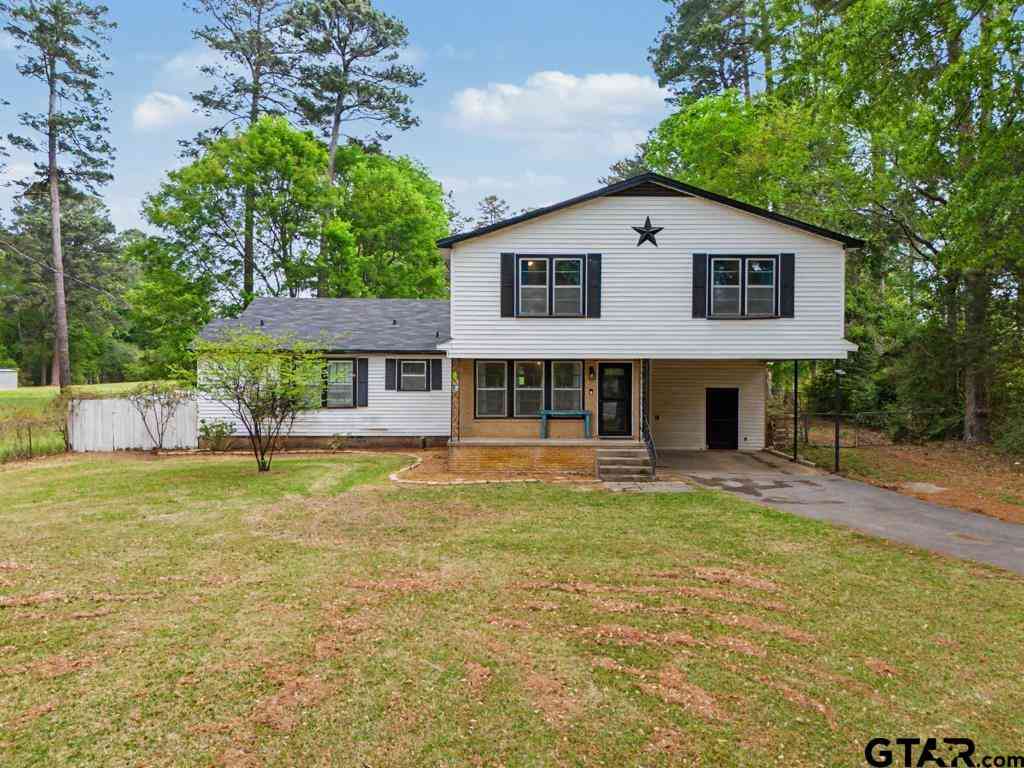 Homes For Sale - 5503 Victory Drive<br/> Marshall, TX 75672