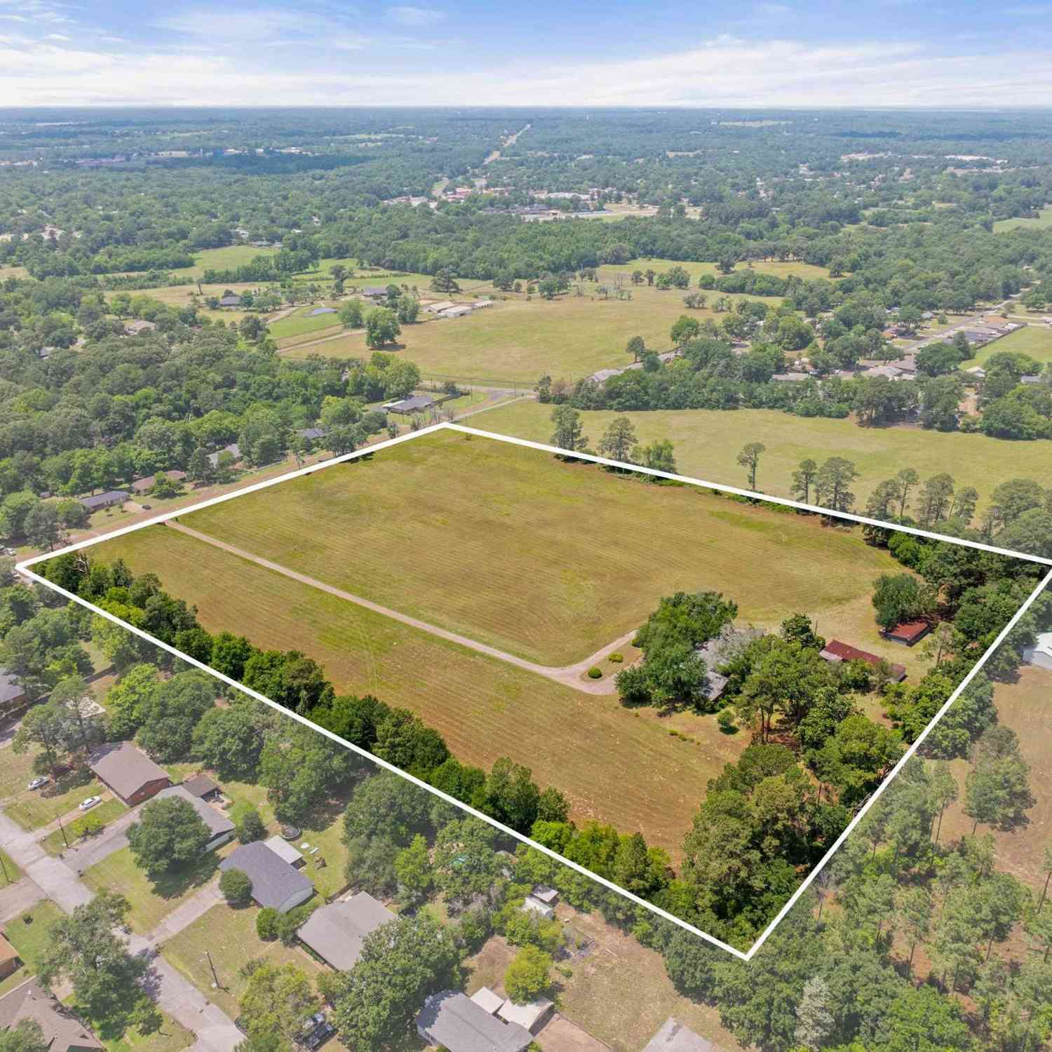 Homes For Sale - 600 Peachtree<br/> Mineola, TX 75773