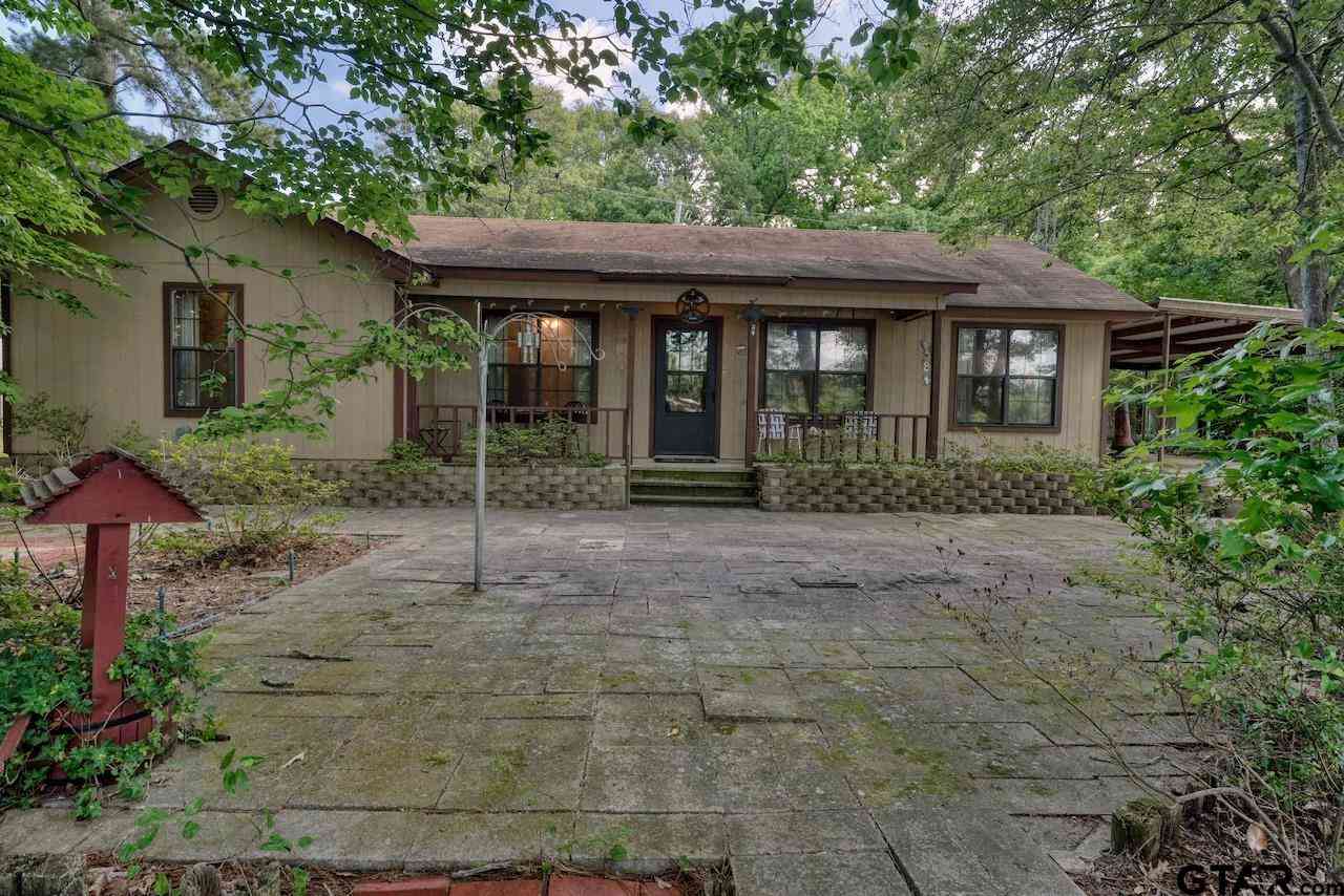 Homes For Sale - 19987 County Road 4114<br/> Lindale, TX 75771
