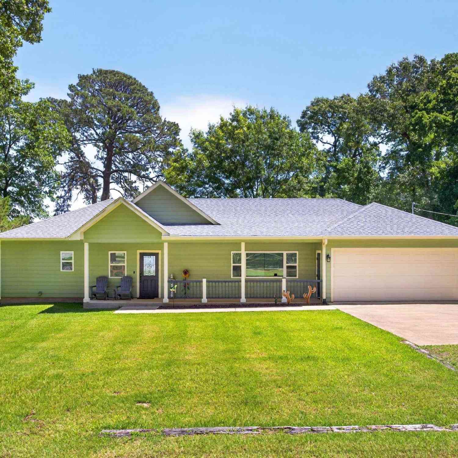 Homes For Sale - 226 Sawmill Street<br/> Crockett, TX 75835