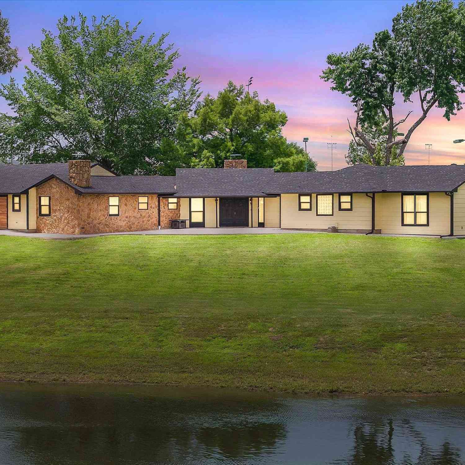 Homes For Sale - 1203 N Spring St.<br/> Van Zandt County, Grand Saline, TX 75140