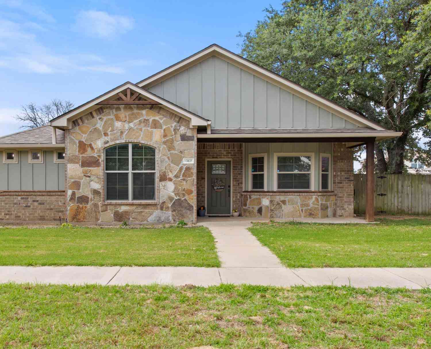 Homes For Sale - 13835 Cr 4200<br/> Lindale, TX 75771