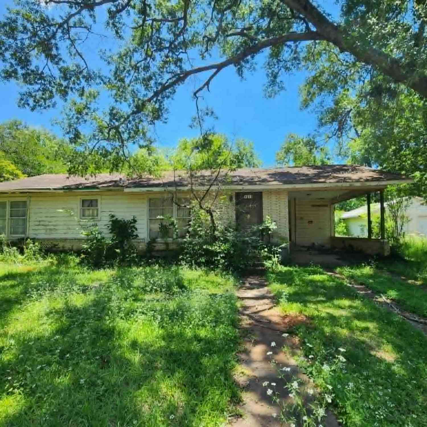 Homes For Sale - 1019 Deaton<br/> Jacksonville, TX 75766