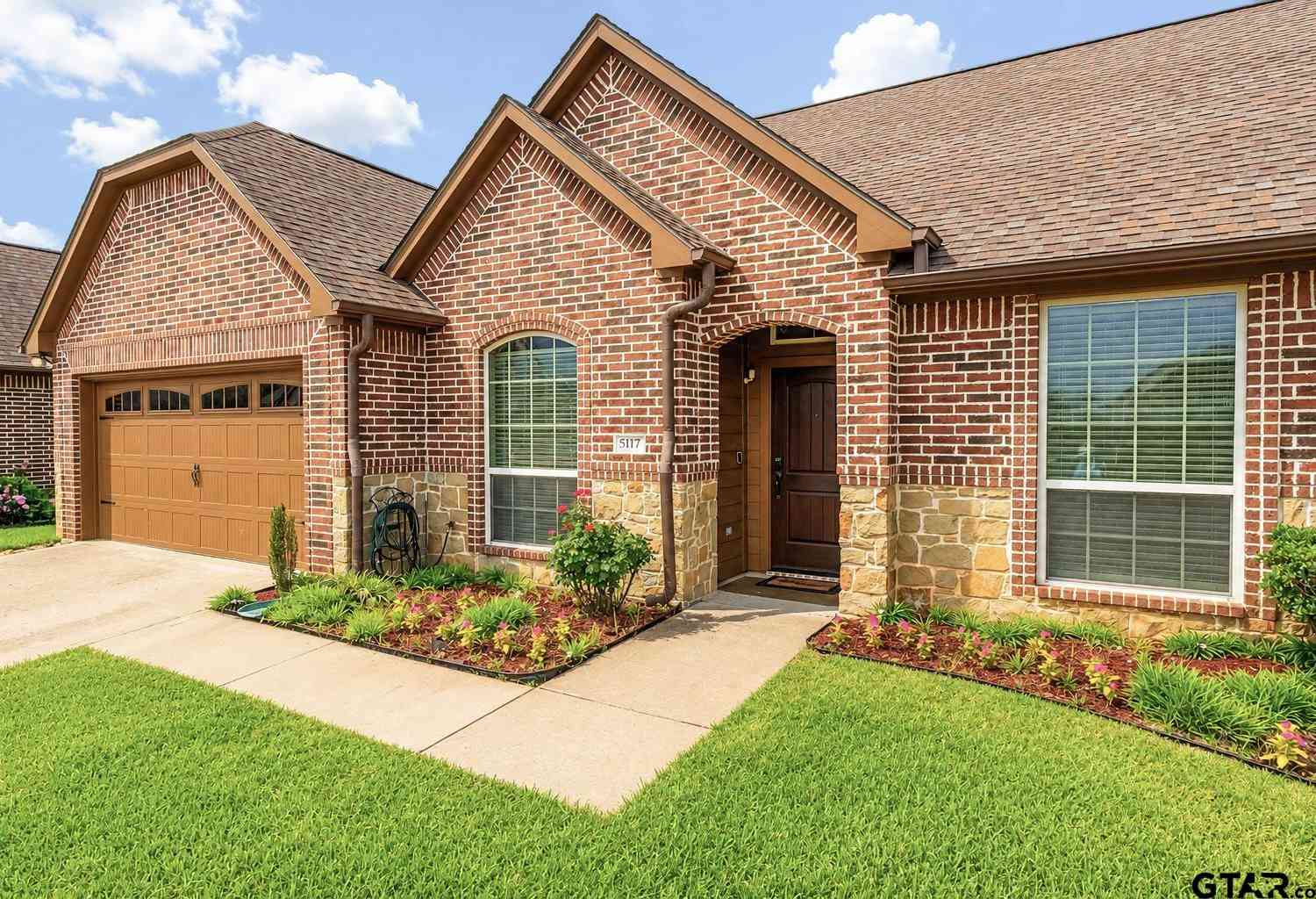 Townhouse For Sale - 5117 Chadborne<br/> Tyler, TX 75703